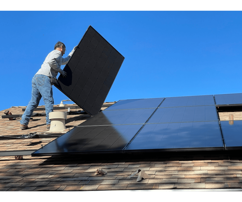 Instalación de un panel solar en la azotea