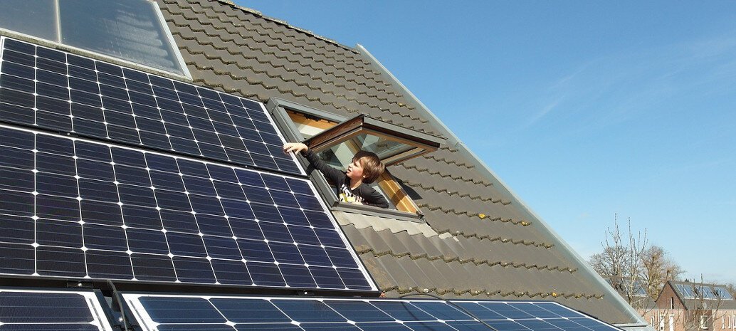 Example of a 6.6kw Solar system installed on residential home